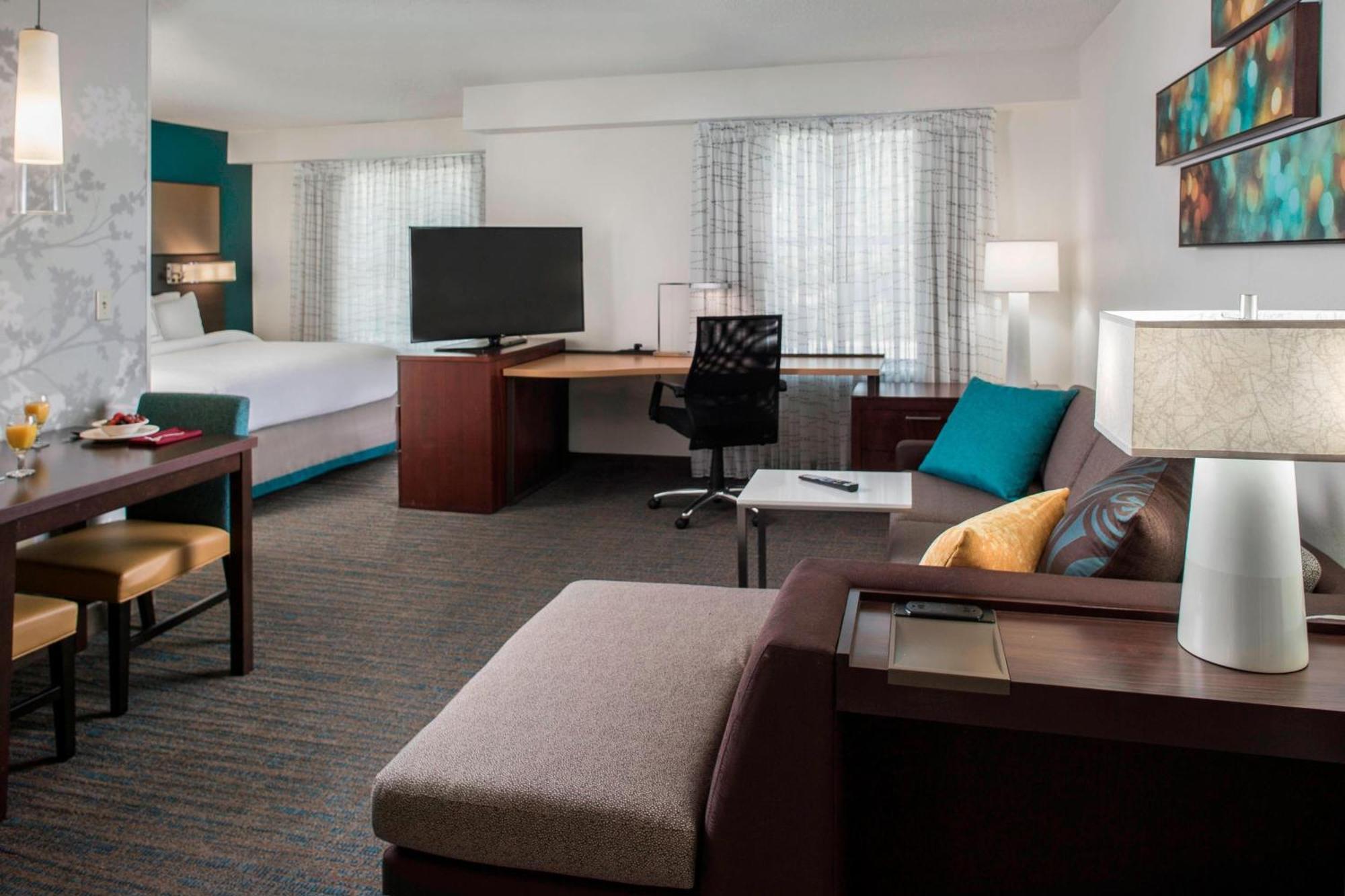 By Marriott New Orleans 2* Metairie
